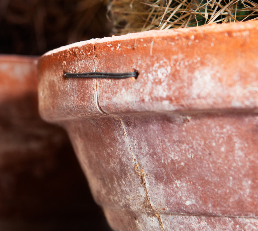 How to fix a terracotta pot